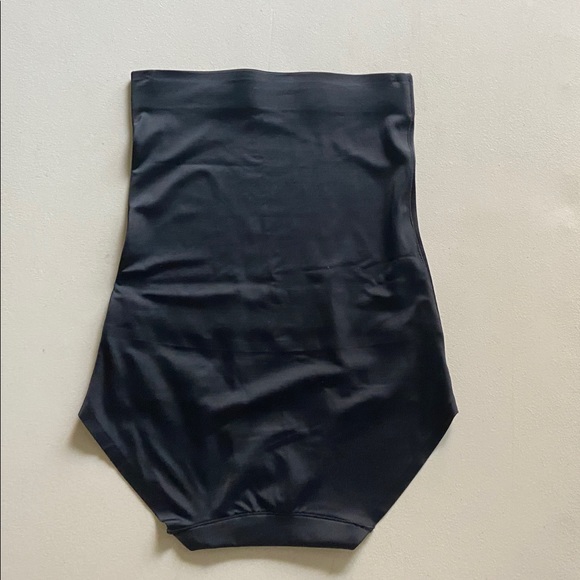 Skinnygirl Smoothers & Shapers - Picture 11 of 13